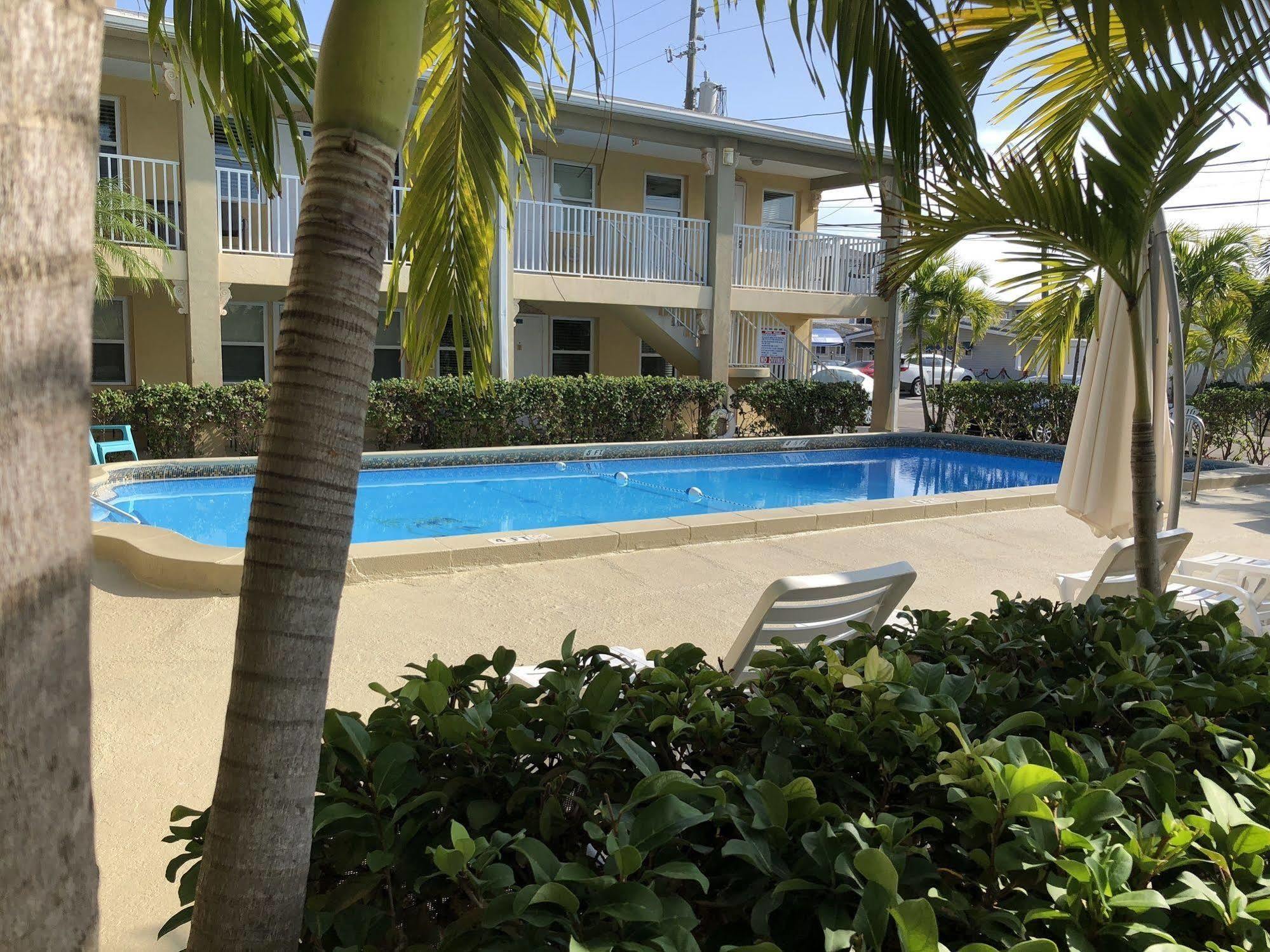 كليرووتر The Costal Hotel المظهر الخارجي الصورة